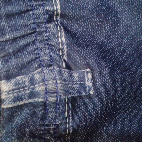 Shein. skirt looks like denim. Very stretchy. NEW. - Picture 4 of 7